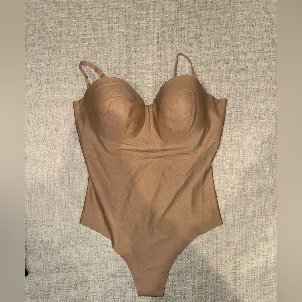 NEW! SKIMS Body Molded Underwire Thong Bodysuit